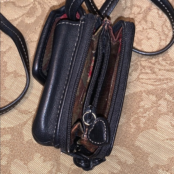 Brighton small over the shoulder leather clutch - Picture 3 of 6